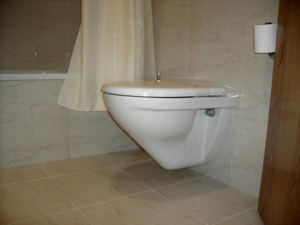 Hotel Agorreta Salinas De Pamplona Room photo